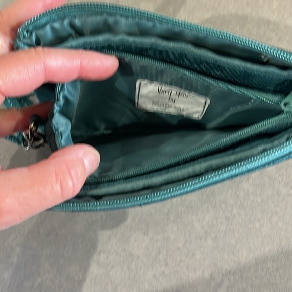 Thirty-one teal/emerald or black quilted purse with matching wallet - Picture 10 of 11